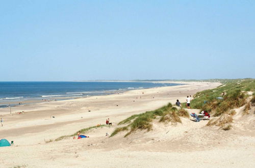 Photo 23 - Waterfront Holiday Home in Henne near Sea