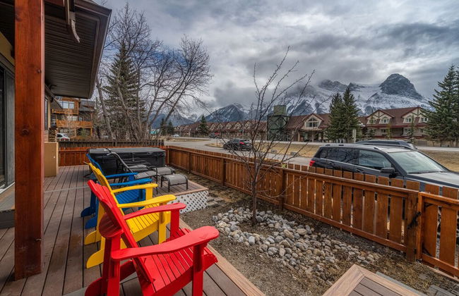P1 - Private Hot Tub - 3 Bedroom Home - Mountain View - Foto 32