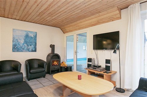 Photo 11 - 10 Person Holiday Home in Ulfborg