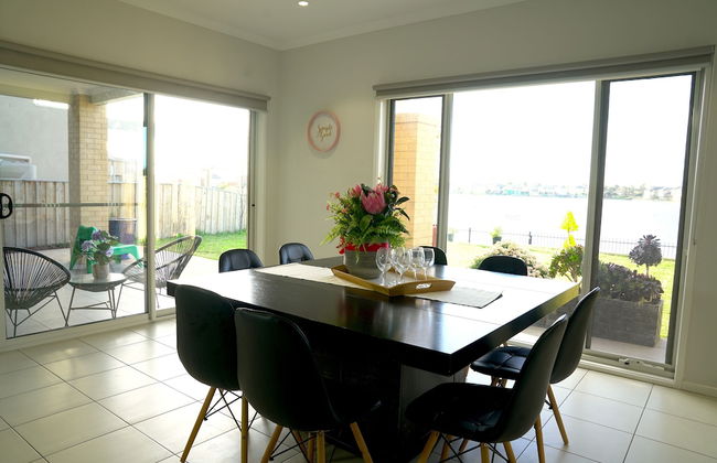 Waterfront Villa in Sanctuary Lakes - Photo 15