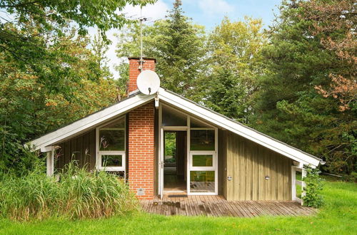 Foto 1 - Wooden Holiday Home in Jutland near Sea