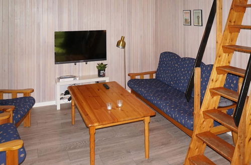 Photo 4 - 6 Person Holiday Home in Tjornarp