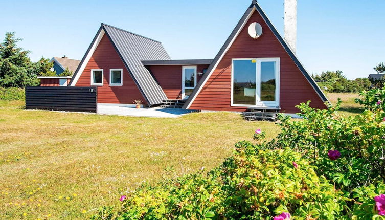 Photo 1 - 6 Person Holiday Home in Hvide Sande