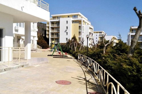 Photo 8 - Modern 1-bed Apartment in Sort After Sveti Vlas