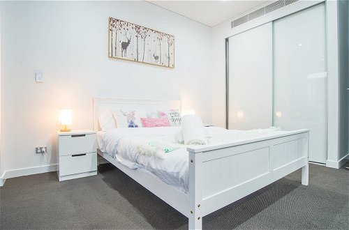 Photo 3 - Stunning And Cozy Apartment In Heart Of Mascot