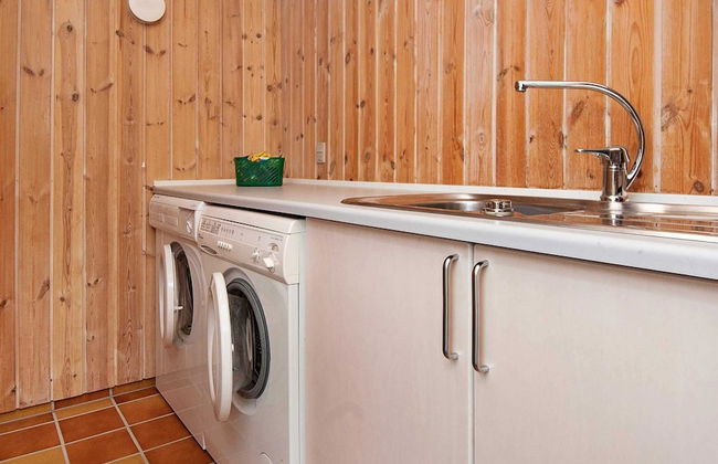 4 Person Holiday Home in Esbjerg V - Photo 2