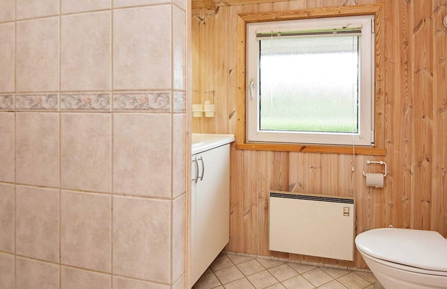 4 Person Holiday Home in Esbjerg V - Photo 4