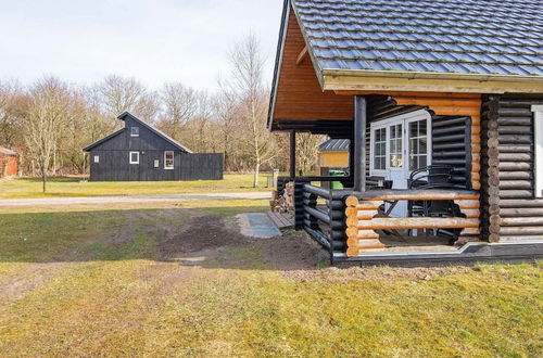 Photo 16 - 4 Person Holiday Home in Hovborg