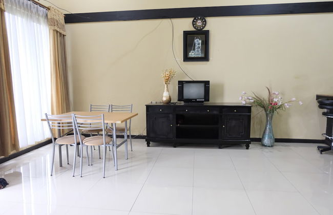 Aldeoz Ciater Cikole Villa Subang - Foto 12