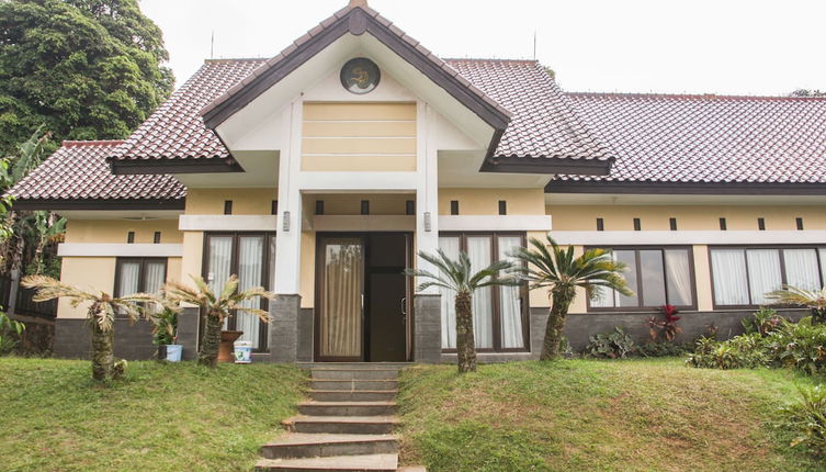 Foto 1 - Aldeoz Ciater Cikole Villa Subang