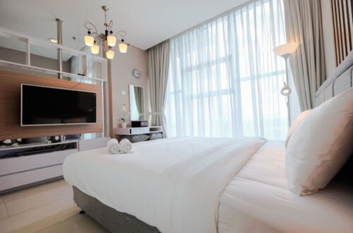 Photo 5 - Brooklyn Alam Sutera Studio Apartment with Sofa Bed