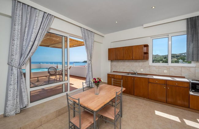 Stegna Sunrise Suite Sleeps 4 Pool - Foto 4