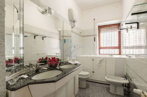 Photo 17 - New In Ostia - Comfy Apt Close To The Beach