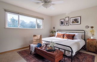 Photo 3 - Marigold by Avantstay Warm & Stylish Home in Wine Country w/ Pool