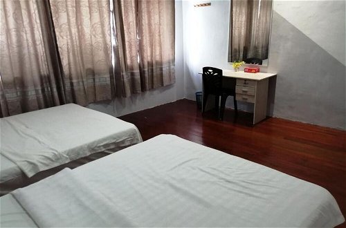 Photo 6 - Comfortable Family Room for 4 People in Kuching With Ac - Amida Point Services