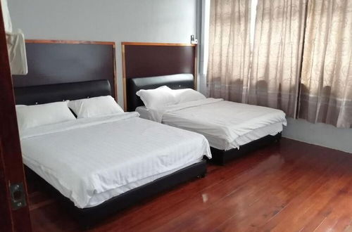 Photo 7 - Comfortable Family Room for 4 People in Kuching With Ac - Amida Point Services