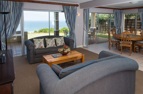 Photo 5 - 180 Degree Ocean View - Seagull Villa in Brenton On The Rocks