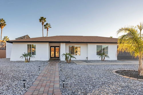 Photo 13 - Grayhawk by Avantstay Modern Home w/ Pool, Hot Tub, Bocce, Fire Pit, Pool Table, Putt-putt & Putting Green