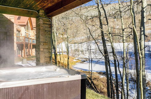 Photo 32 - Telemark A by Avantstay Ski In/ Ski Out at the Heart of Mountain Village w/ Hot Tub