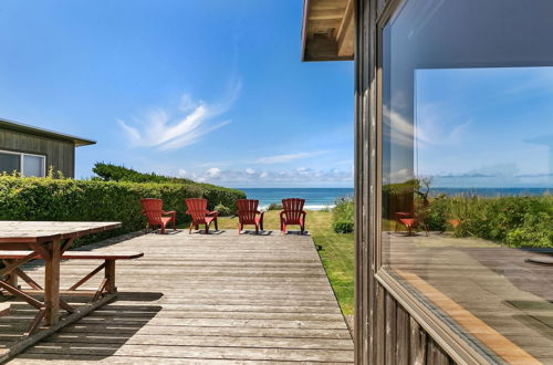 Photo 4 - The Pilot House by Avantstay Stunning Home Right On Arch Cape Beach