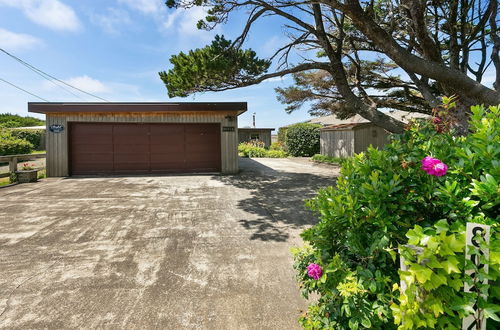 Photo 20 - The Pilot House by Avantstay Stunning Home Right On Arch Cape Beach