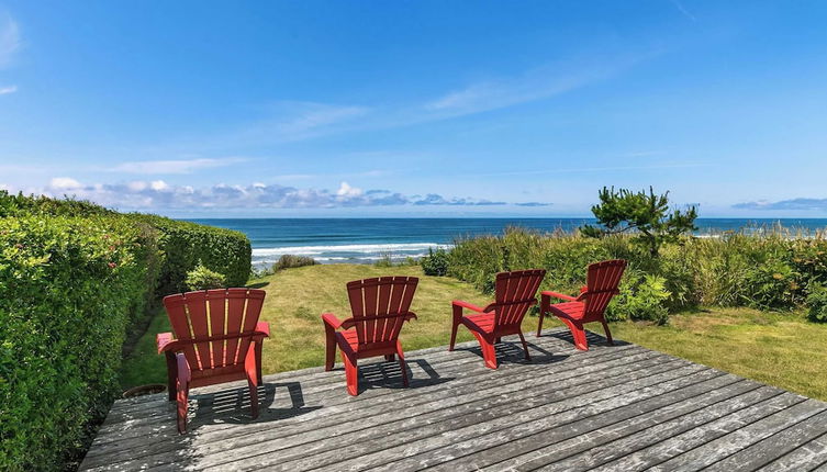 Foto 1 - The Pilot House by Avantstay Stunning Home Right On Arch Cape Beach