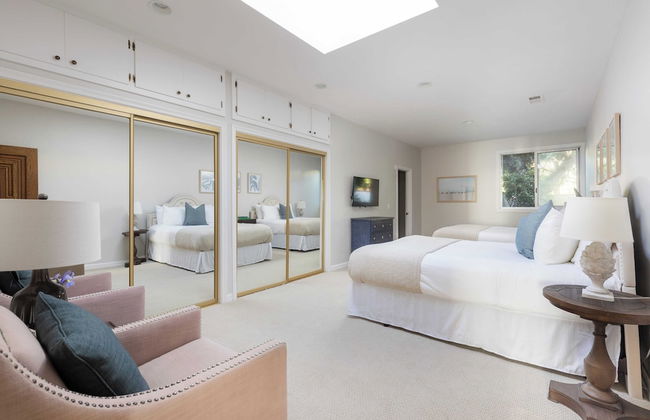 Vista by Avantstay Stunning Estate w/ Views of the Pacific Ocean Pool & Spa - Photo 25