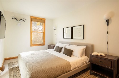 Photo 9 - Sugarloaf by Avantstay Telluride Home In Great Location Near the Slopes