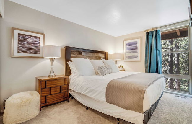 Pinegrove by Avantstay Beautiful Villas Condo Just Outside Tahoe City! - Foto 13