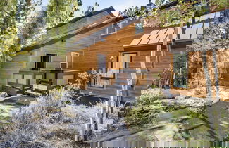 Foto 1 - Pinegrove by Avantstay Beautiful Villas Condo Just Outside Tahoe City!