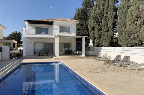 Photo 31 - Beachfront Family Holiday Villa Perivolia