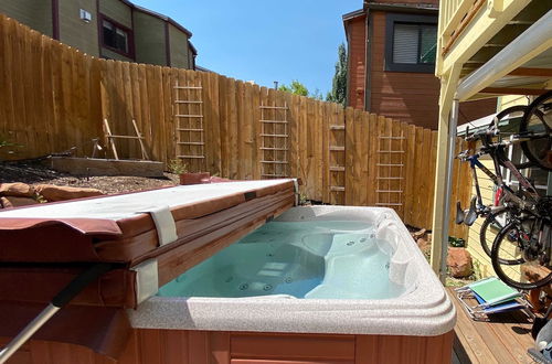 Photo 7 - Woodside Getaway by Avantstay Character Home Close To Park City Resort w/ Hot Tub