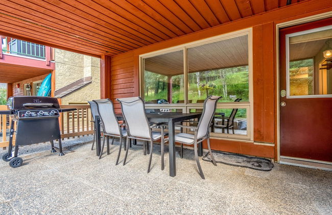 Fully RENOVATED Studio | Ski In/Out: Closest Condo to Lift | Pool & Hot Tubs - Foto 12