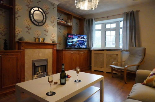 Photo 31 - Captivating 4-bed House in Milton Keynes