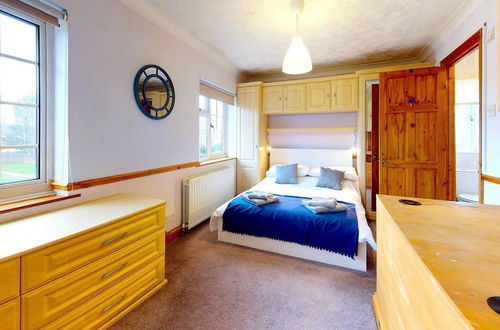 Foto 6 - Captivating 4-bed House in Milton Keynes