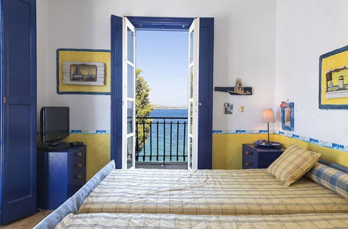 Photo 6 - Beachfront Spetses Spectacular Fully Equipped Traditional Villa Families,groups