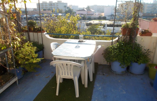 Room in Guest Room - Private Room on a Terrace With Garden - Foto 14