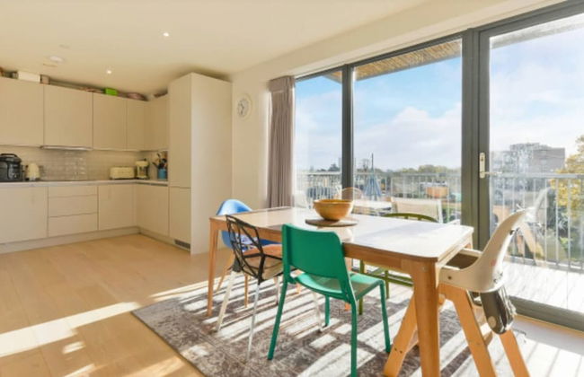 Lovely Luminous 3 Bed Flat, With Secure Ev Parkng - Foto 7