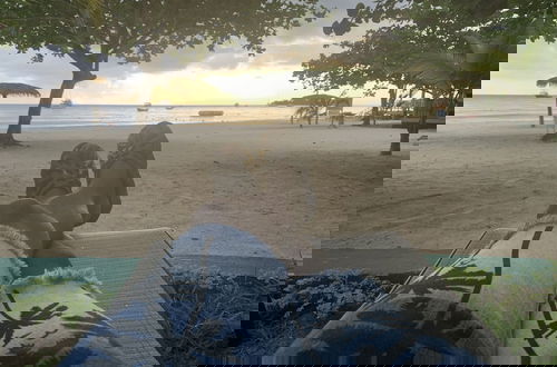 Foto 11 - Comfy Stay In Jamaica -enjoy 7 Miles Of White Sand Beach! 2 Bedroom Villa by RedAwning