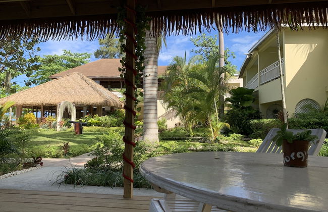 King Suite at Oceanview Resort in Jamaica - Enjoy 7 Miles Of White Sand Beach! 1 Bedroom Villa by RedAwning - Foto 20