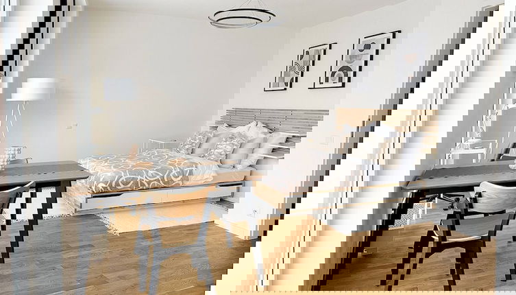Foto 1 - Spacious Work-focused Apartments in Prague 3