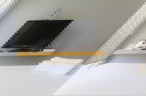 Photo 16 - Artistic Studio at Emerald Bintaro Apartment