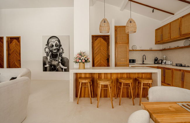 Udara by EVDEkimi - Spacious 4BR Pool villa with Lush garden at Artistic Center of Ubud - Photo 28