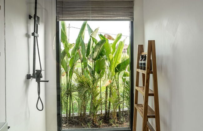 Udara by EVDEkimi - Spacious 4BR Pool villa with Lush garden at Artistic Center of Ubud - Photo 48