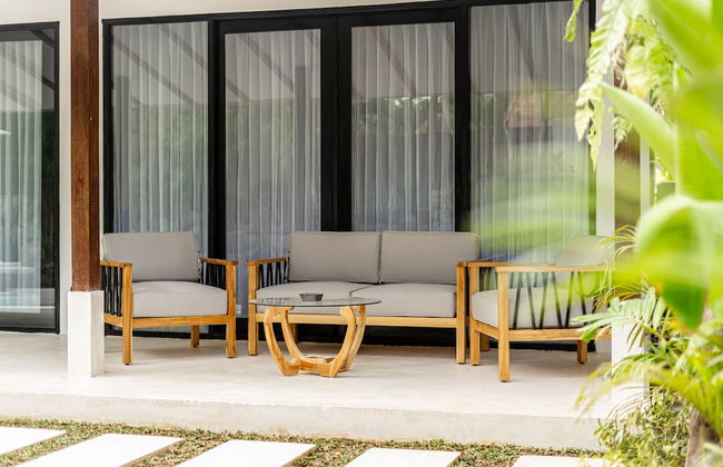 Udara by EVDEkimi - Spacious 4BR Pool villa with Lush garden at Artistic Center of Ubud - Photo 70