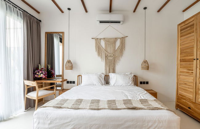 Udara by EVDEkimi - Spacious 4BR Pool villa with Lush garden at Artistic Center of Ubud - Photo 4