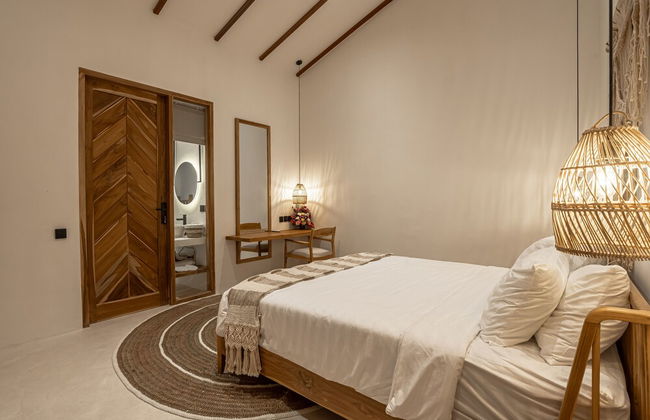 Udara by EVDEkimi - Spacious 4BR Pool villa with Lush garden at Artistic Center of Ubud - Photo 8