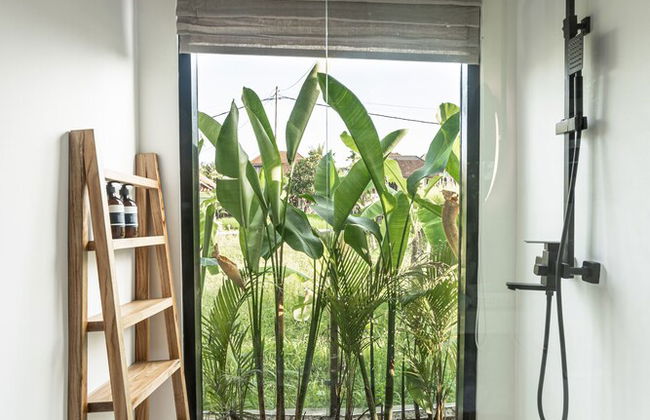 Udara by EVDEkimi - Spacious 4BR Pool villa with Lush garden at Artistic Center of Ubud - Photo 53