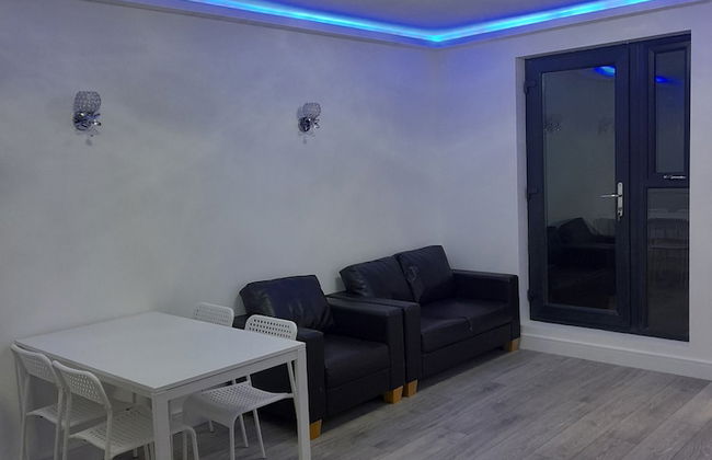 Apartment - Sleeps up to 5 & On-street Parking - Foto 8