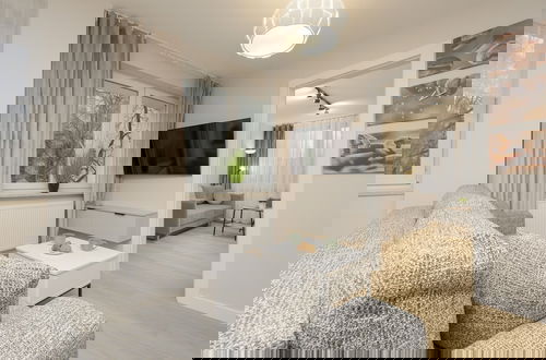 Foto 1 - Apartment for 6 in Warsaw by Renters